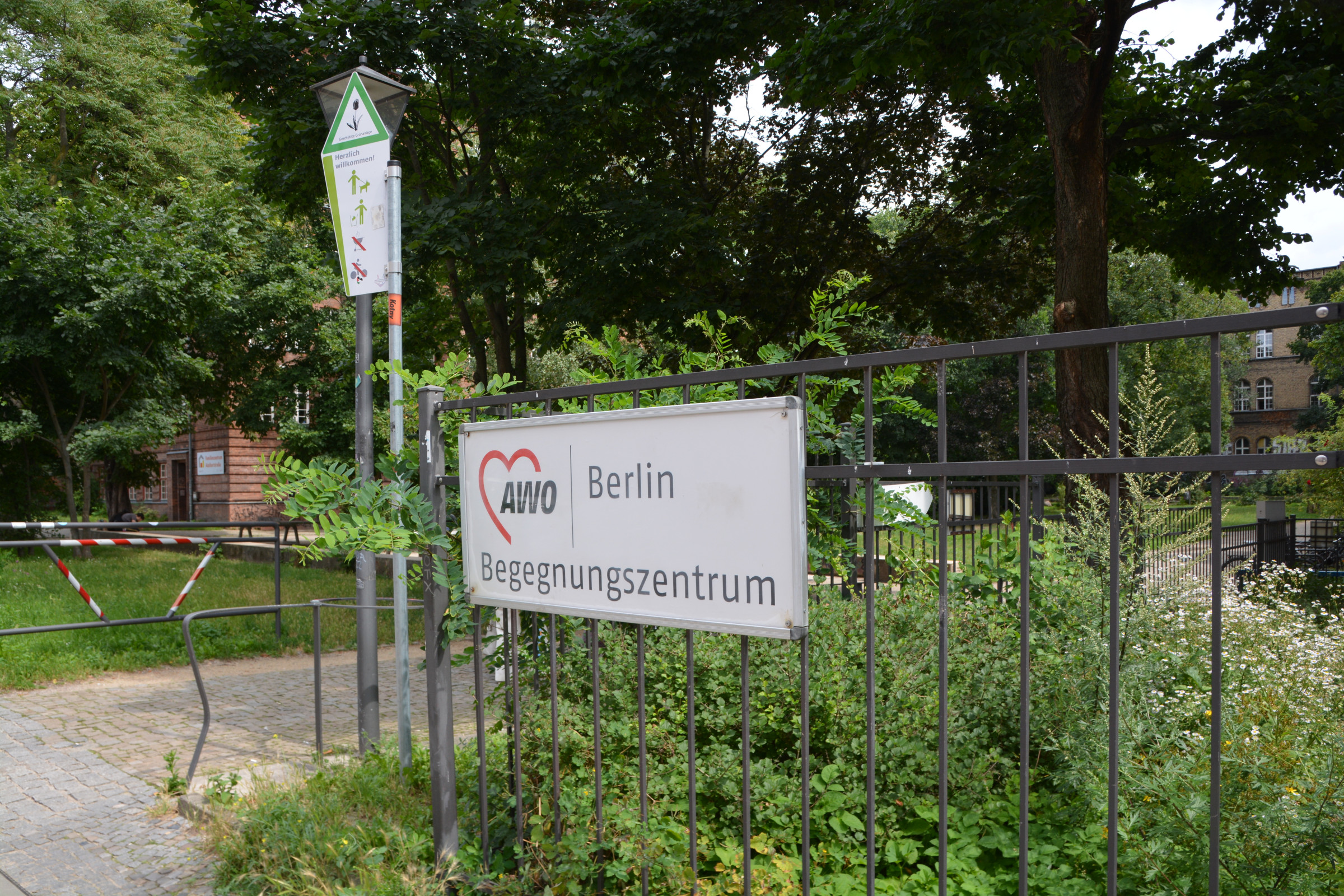 Schild: AWO