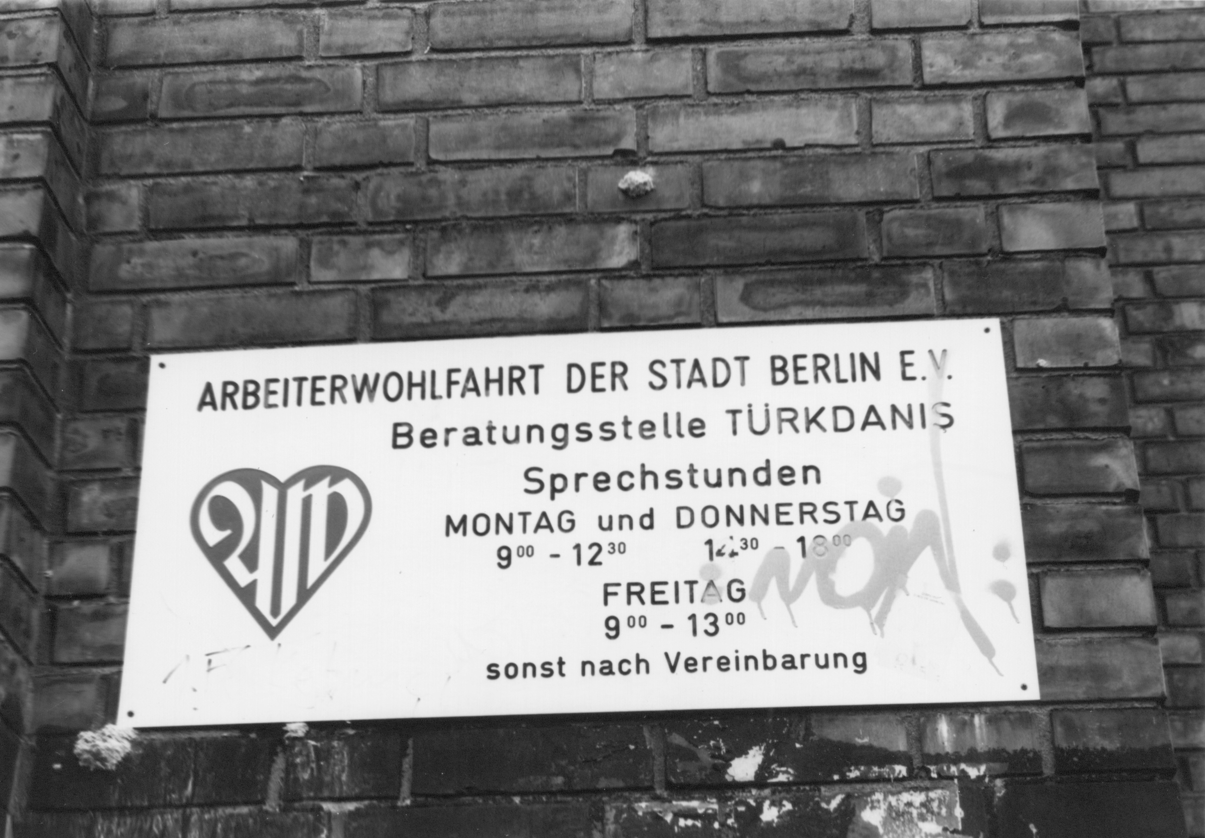 Schild AWO