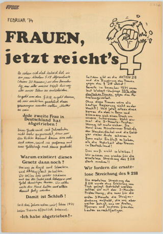 schwarze Schrift auf hellem Hintergrund; gebrochenes Frauenzeichen mit geballter Faust